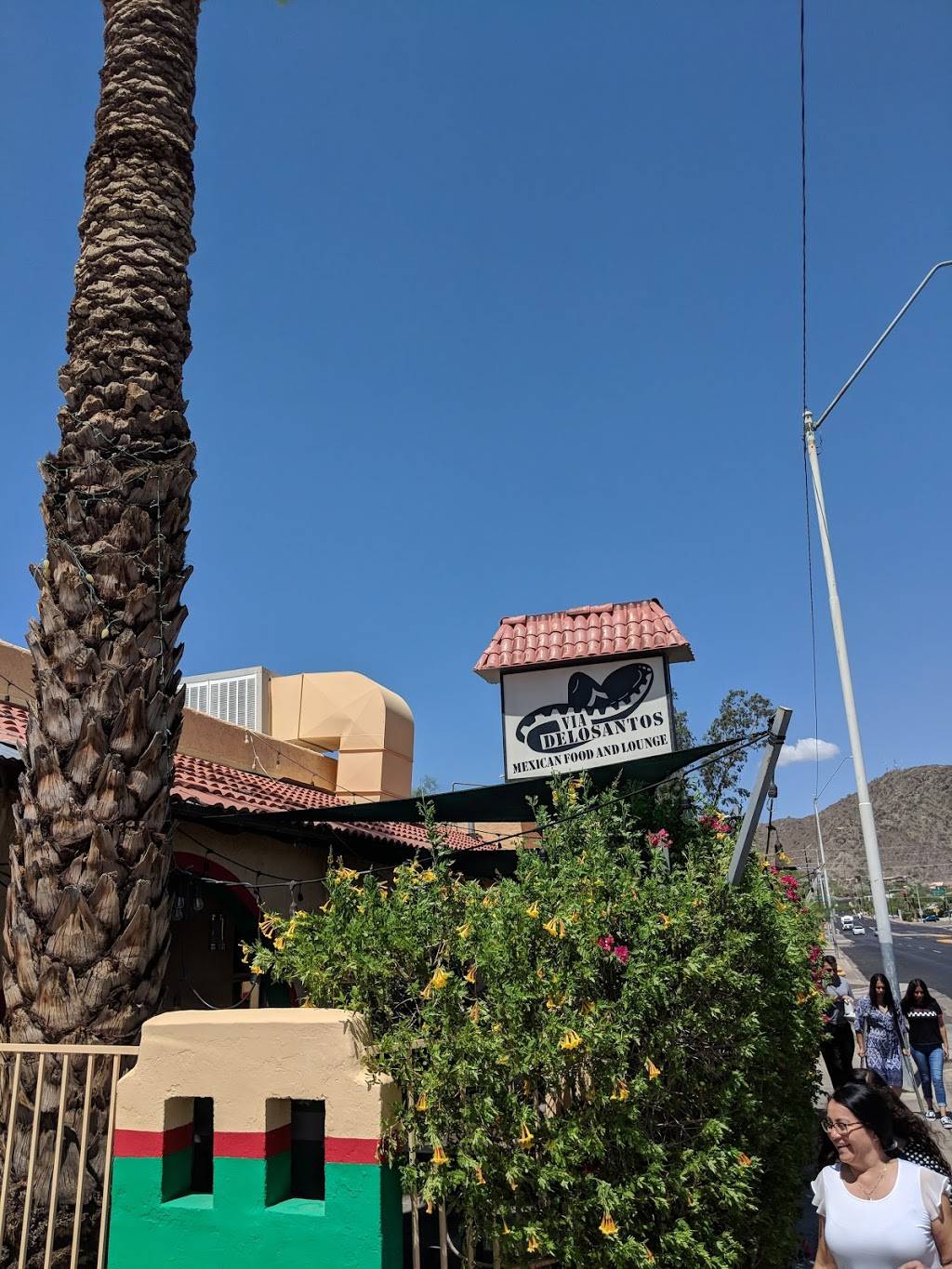 Via Delosantos | restaurant | 9120 N Central Ave, Phoenix, AZ 85020, USA | 6029976239 OR +1 602-997-6239