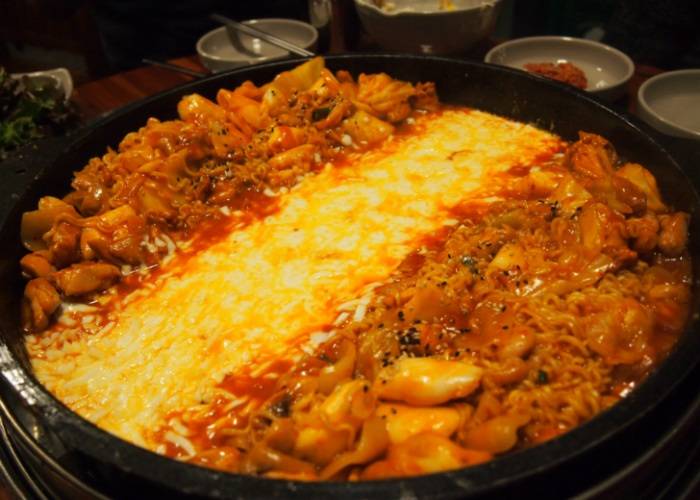 Chicken Land HOHO | restaurant | 3401 S Jones Blvd, Las Vegas, NV 89146, USA | 7023680300 OR +1 702-368-0300