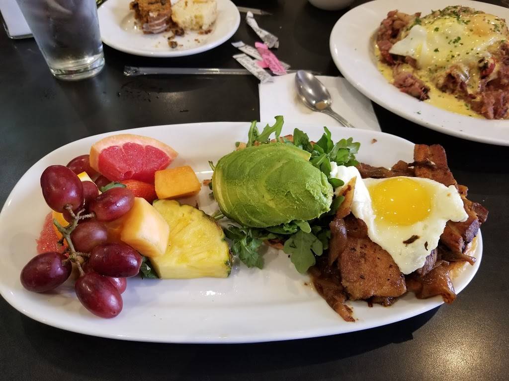 Bread Winners Café & Bakery | restaurant | 5560 W Lovers Ln, Dallas, TX 75209, USA | 2143513339 OR +1 214-351-3339