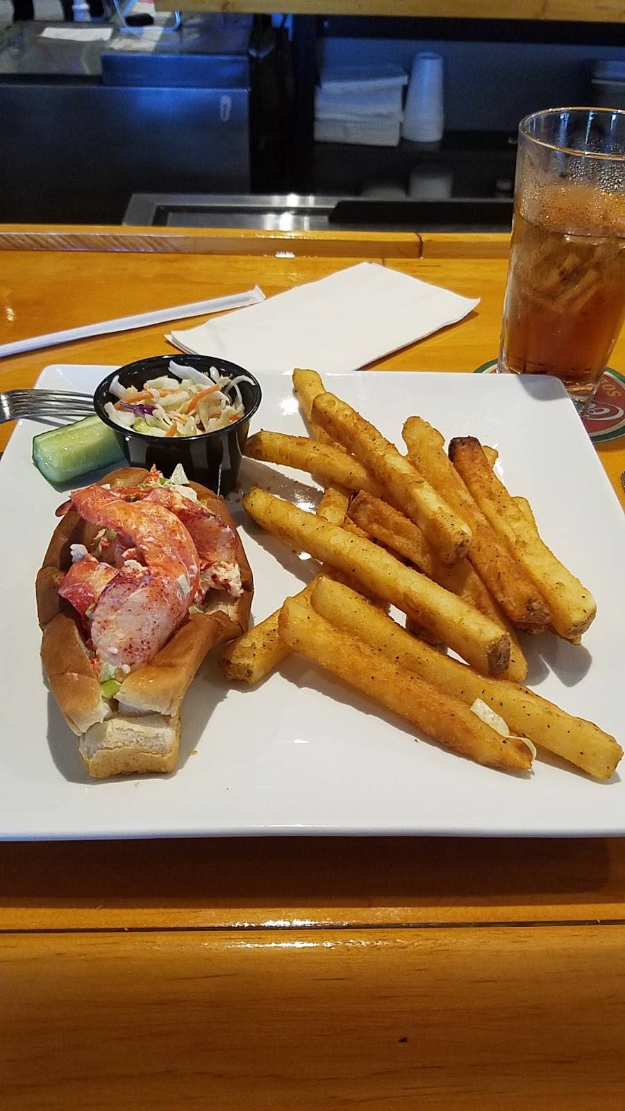 The Outpost On Gandy | restaurant | 10056 Gandy Blvd N, St. Petersburg, FL 33702, USA | 7272018535 OR +1 727-201-8535