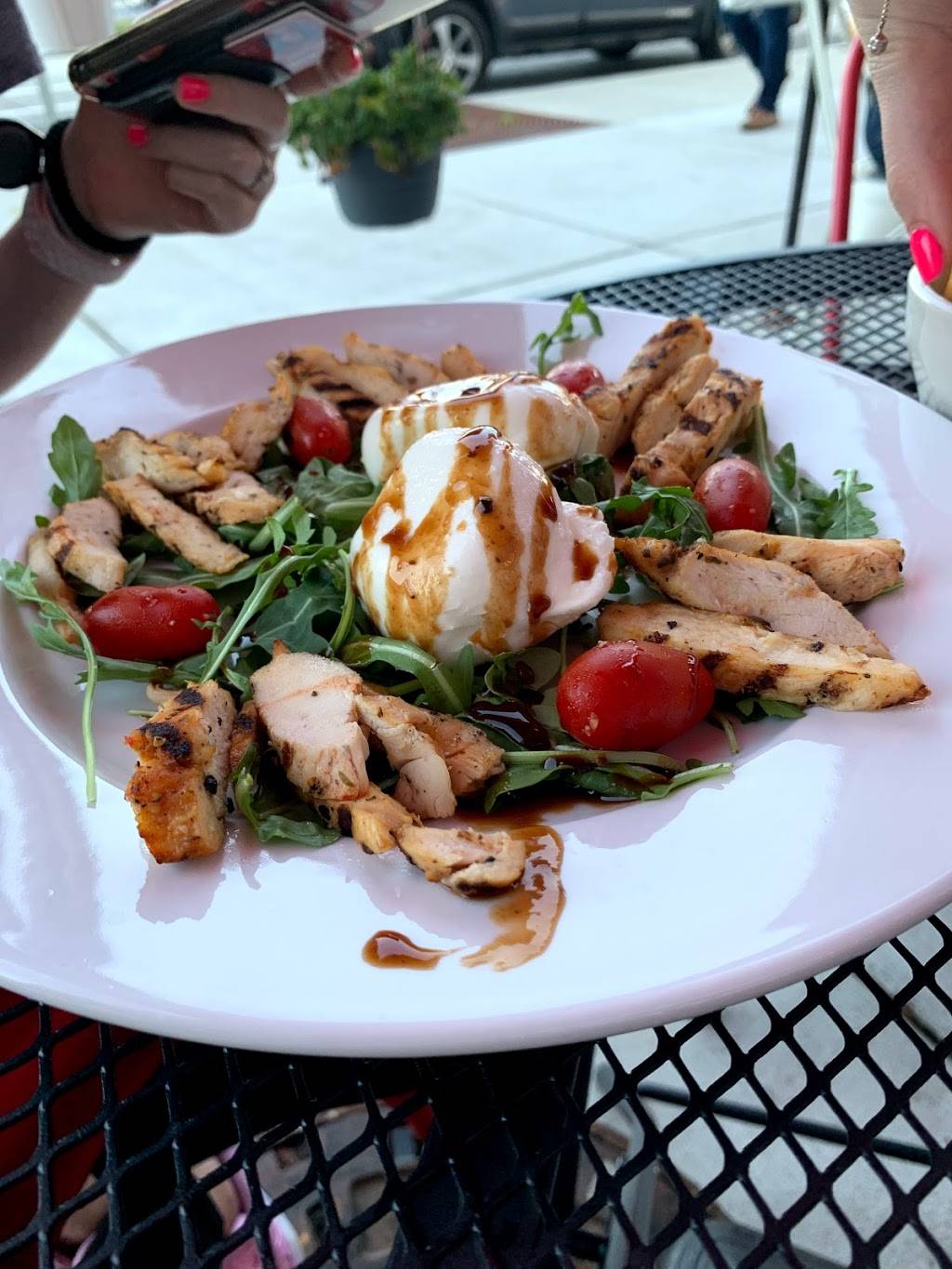 Da vinci pizza and pasta | restaurant | 250 S Washington St, Bloomington, IN 47408, USA | 8128221887 OR +1 812-822-1887