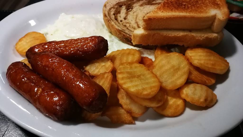 Sandys Family Restaurant | restaurant | 696 Elora St, Mildmay, ON N0G 2J0, Canada | 5193675898 OR +1 519-367-5898