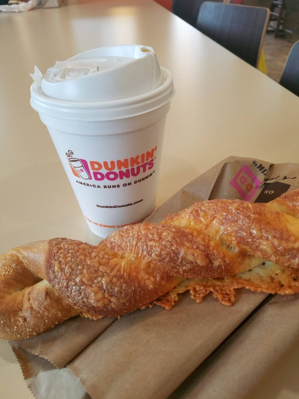 Dunkin | bakery | 116 W Main St, Honeoye Falls, NY 14472, USA | 5855822286 OR +1 585-582-2286