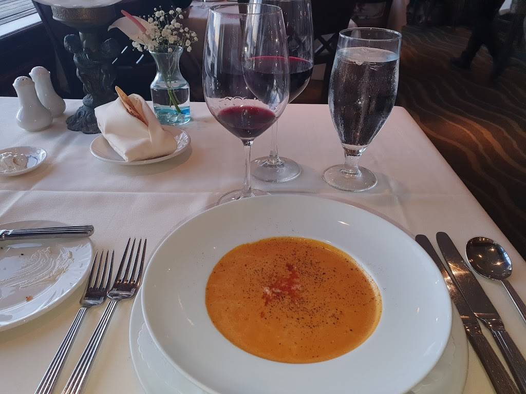 Michels at the Colony Surf | restaurant | 2895 Kalakaua Ave, Honolulu, HI 96815, USA | 8089236552 OR +1 808-923-6552