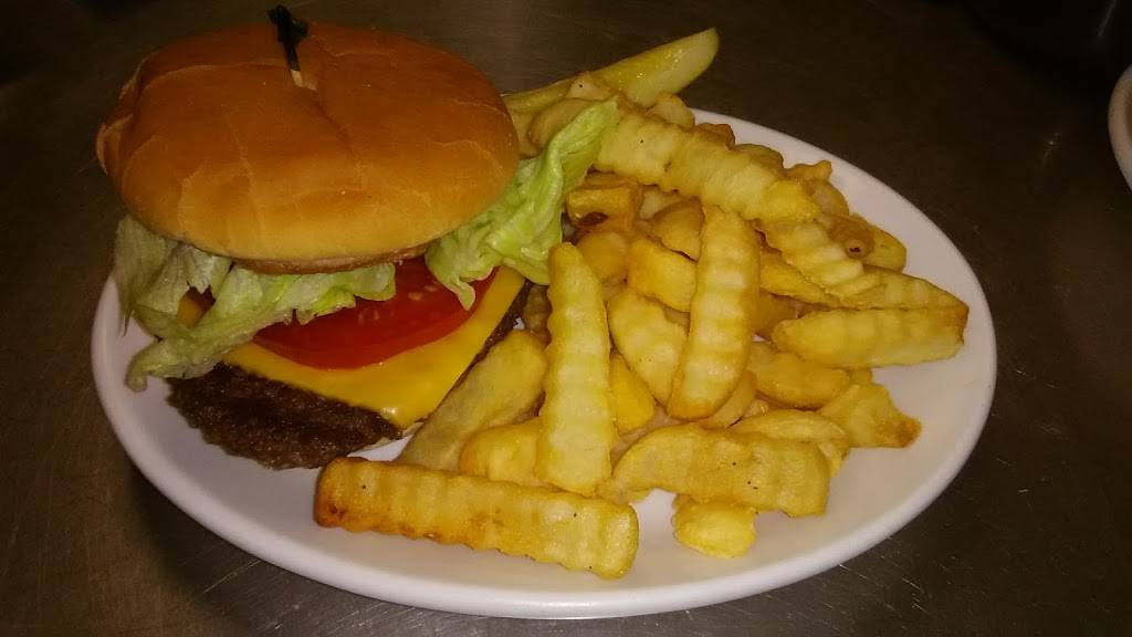 Prop Blast Cafe | restaurant | 302 Airport Dr, Coldwater, MI 49036, USA | 5177816000 OR +1 517-781-6000