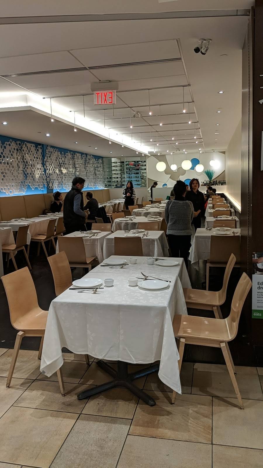 Pearl | restaurant | 2901 Bayview Ave, North York, ON M2K 1E6, Canada | 4162261233 OR +1 416-226-1233