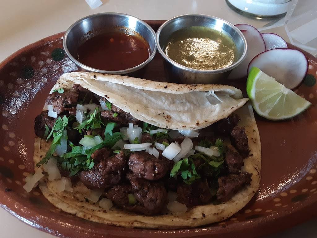 Antojos Guadalajara | restaurant | 1701 Guadalupe St, San Antonio, TX 78207, USA | 2104127451 OR +1 210-412-7451