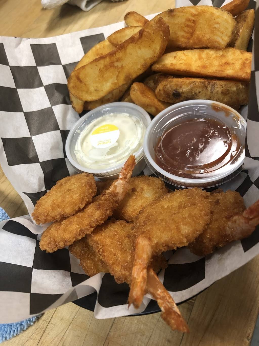 Clubhouse Pizza Florida | restaurant | 106 E High St, Florida, OH 43545, USA | 4197622008 OR +1 419-762-2008