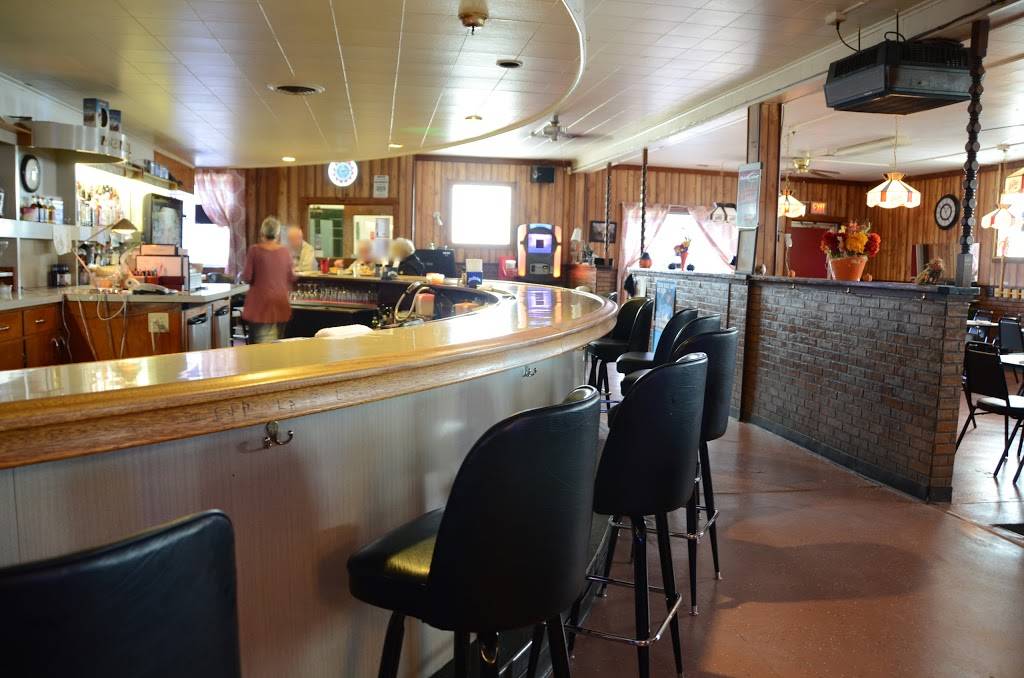 Pzs Place & Steakhouse | restaurant | 2330 Grand Ave, Galesburg, IL 61401, USA | 3093422516 OR +1 309-342-2516