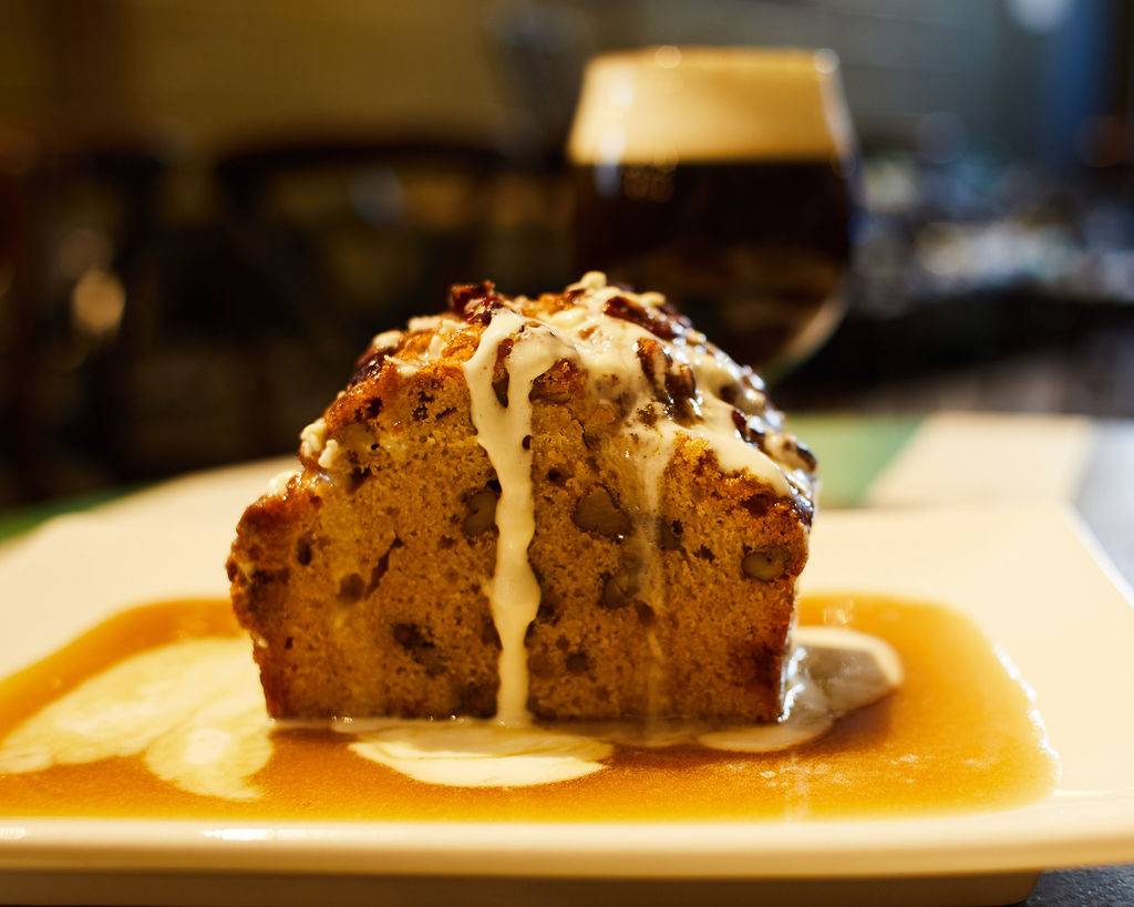 The Burren Pub | restaurant | 1301 Queen St E, Toronto, ON M4L 1C2, Canada | 4169015575 OR +1 416-901-5575