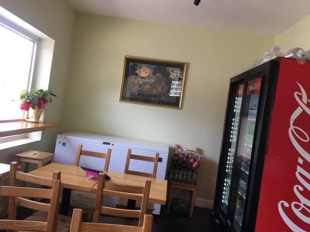 Hengs Thai Express | restaurant | 500 West Chester Pike, Havertown, PA 19083, USA | 4844557633 OR +1 484-455-7633