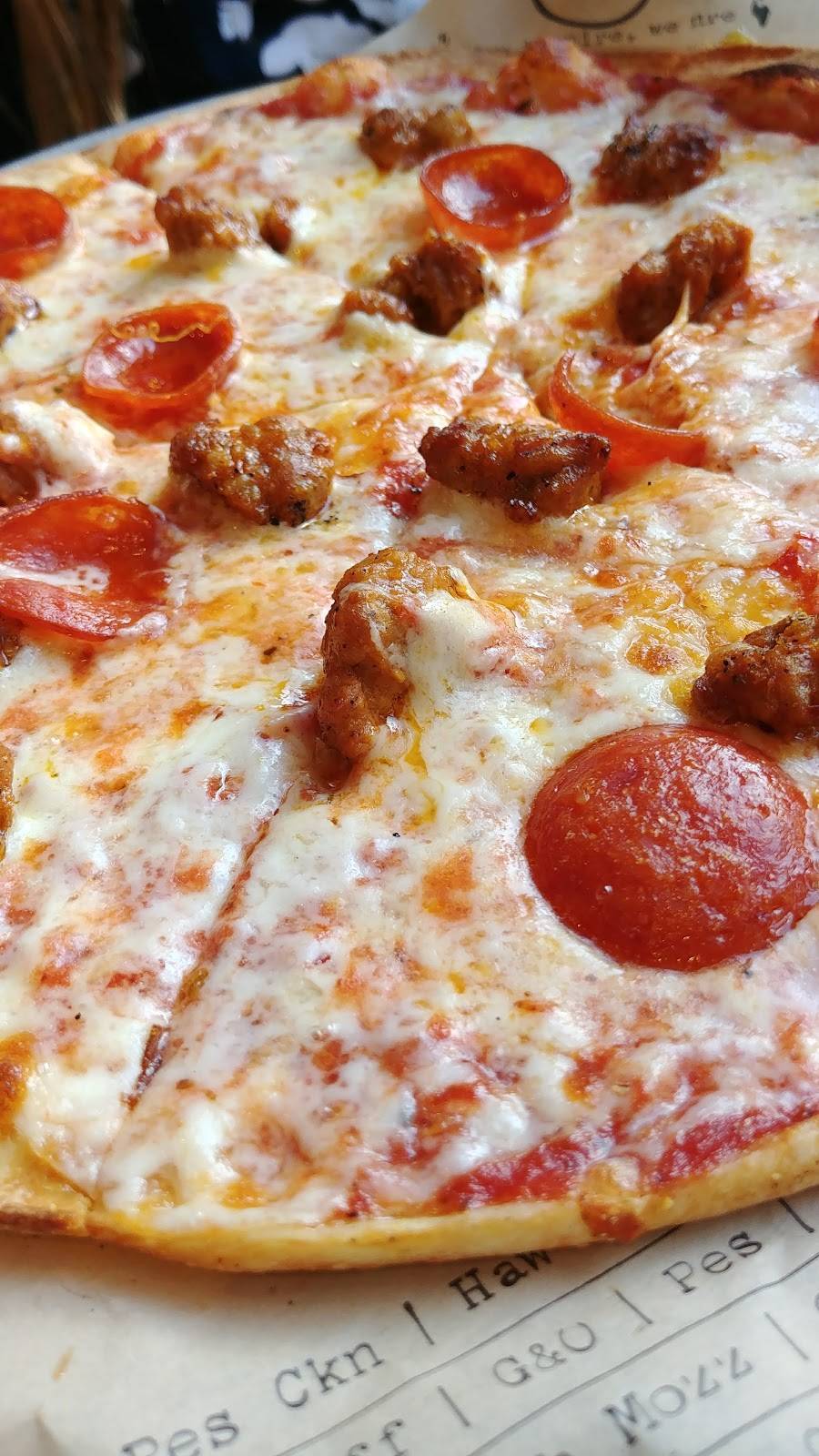 Fired Pie | restaurant | 6800 N 95th Ave #870, Glendale, AZ 85305, USA | 6238722222 OR +1 623-872-2222