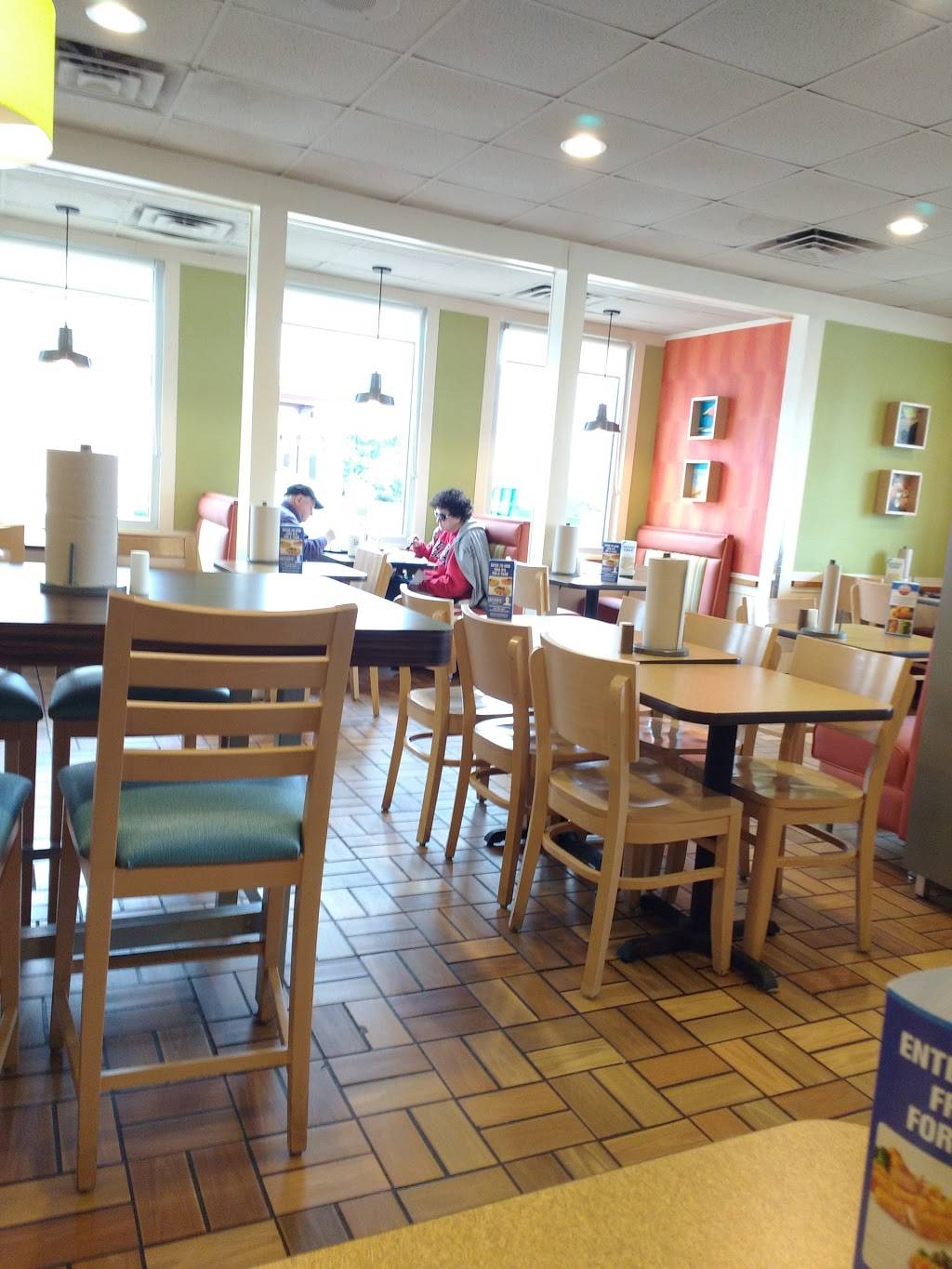 Captain Ds | restaurant | 705 Holcomb Bridge Rd, Roswell, GA 30076, USA | 7709927934 OR +1 770-992-7934