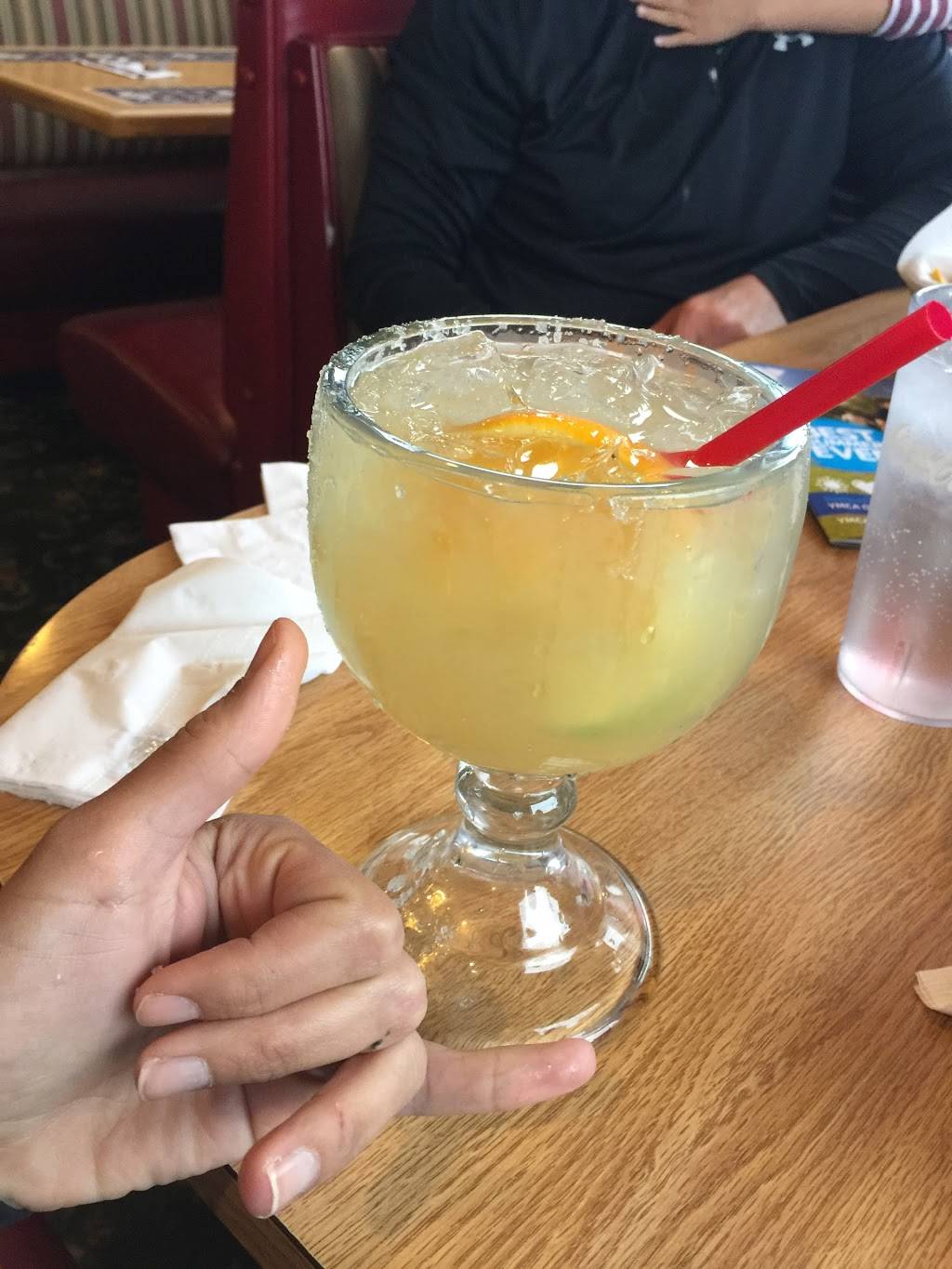 Ixtapa Mexican Restaurant | restaurant | 9200 271st St NW, Stanwood, WA 98292, USA | 3606295227 OR +1 360-629-5227