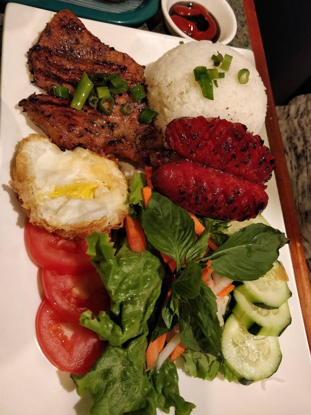 LD Pho | restaurant | 4722 N Kedzie Ave, Chicago, IL 60625, USA | 7739618551 OR +1 773-961-8551