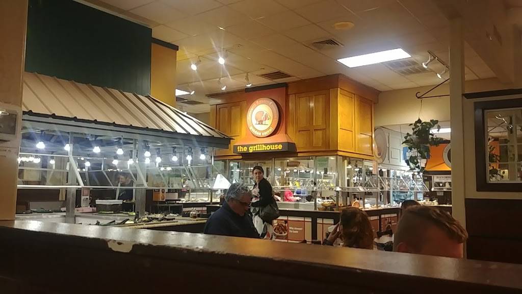 Golden Corral Buffet & Grill | restaurant | 7420 N Mesa St, El Paso, TX 79912, USA | 9158338337 OR +1 915-833-8337