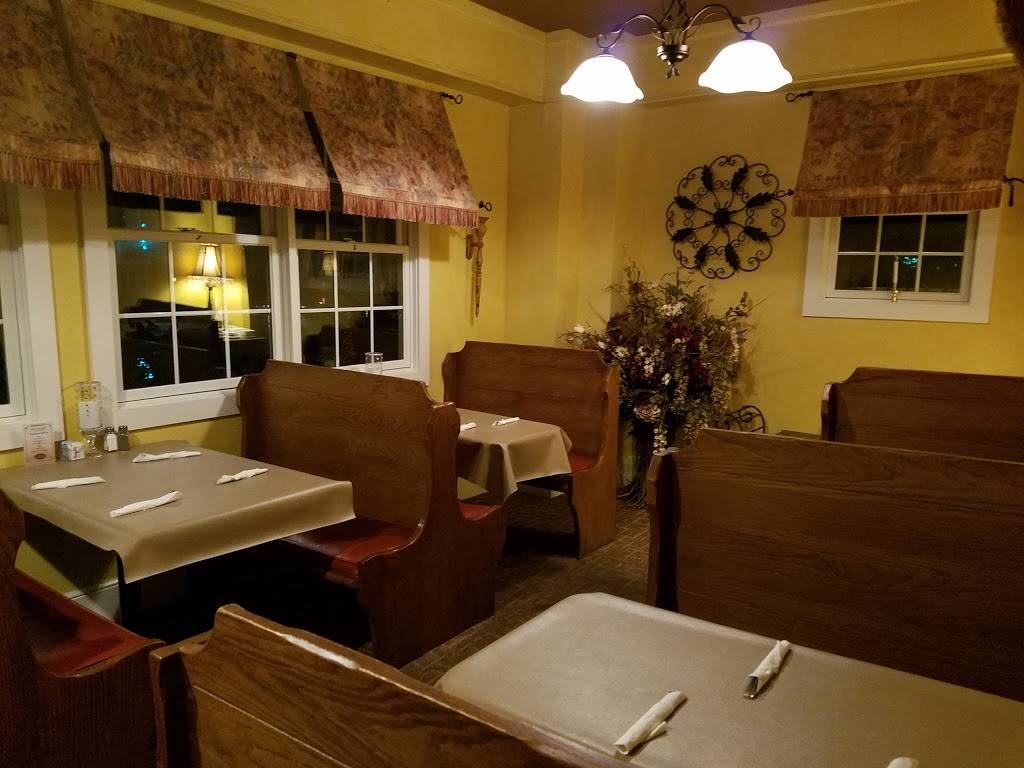 Delciellos | night club | 161 N Chestnut St, Ravenna, OH 44266, USA | 3308397420 OR +1 330-839-7420