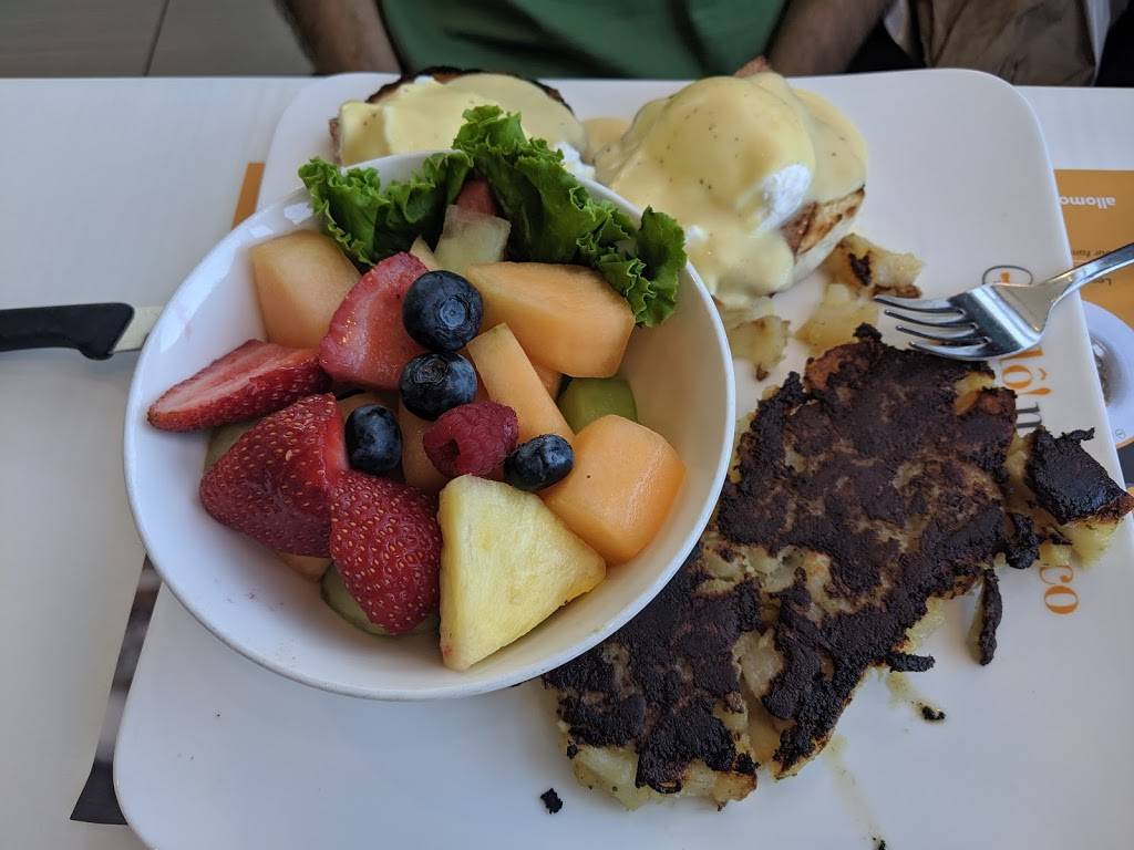 Allô Mon Coco | restaurant | 9197 Boulevard de lAcadie, Montréal, QC H4N 3K1, Canada | 5143816425 OR +1 514-381-6425