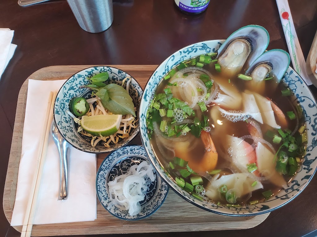 Pho Viet Noodle House | restaurant | 503 Louisiana 30 W Suite F, Gonzales, LA 70737, USA | 2252431323 OR +1 225-243-1323