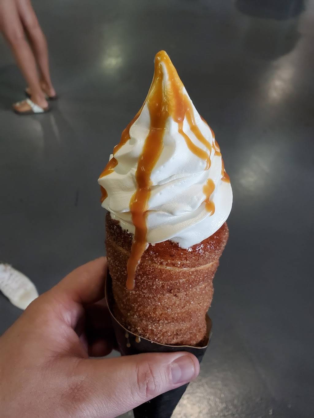 Canadian National Exhibition Food Building | restaurant | 10 Nova Scotia Ave, Toronto, ON M6K 3C3, Canada | 4162633330 OR +1 416-263-3330