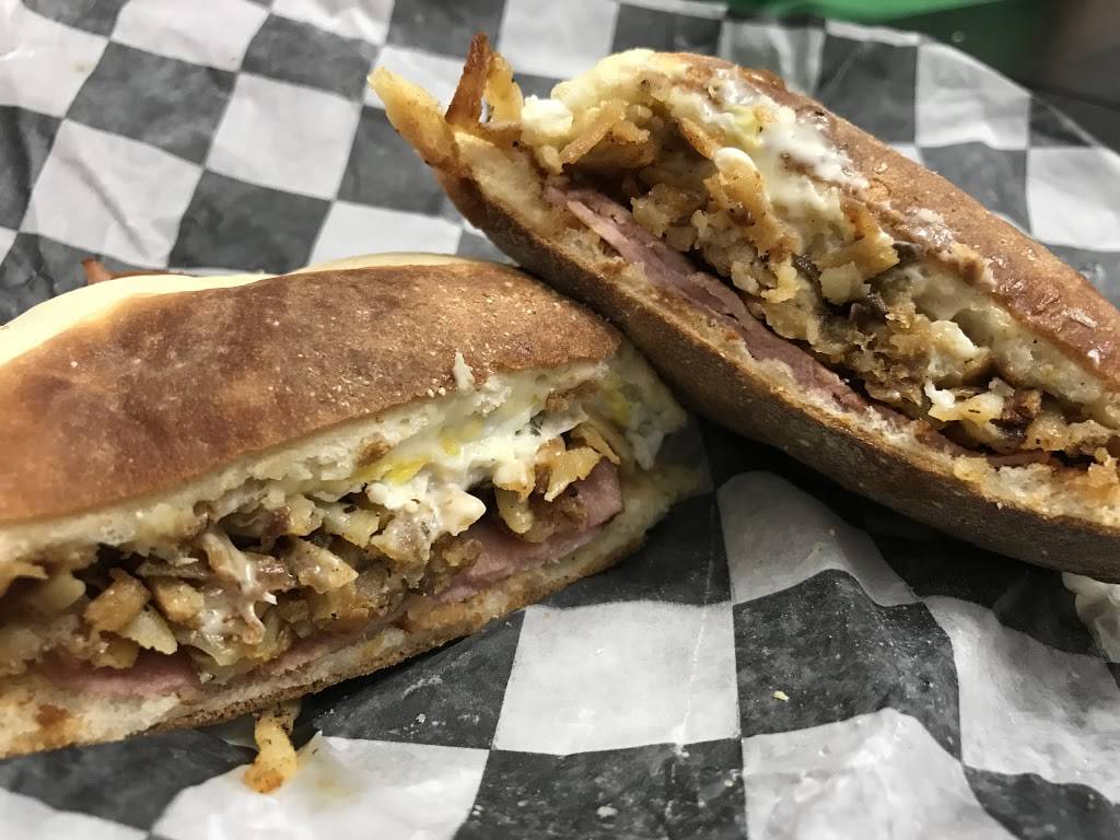 Windham Junction Country Gift Shop & Kitchen | restaurant | 128 N Lowell Rd, Windham, NH 03087, USA | 6034347467 OR +1 603-434-7467