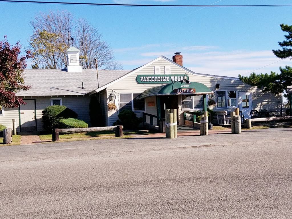 The Wharf | restaurant | 445 Vanderbilt Blvd, Oakdale, NY 11769, USA | 6315676122 OR +1 631-567-6122