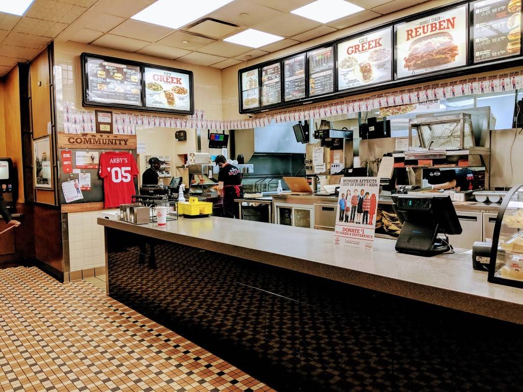 Arbys | restaurant | 69-16 Metropolitan Ave, Middle Village, NY 11379, USA | 7188940485 OR +1 718-894-0485