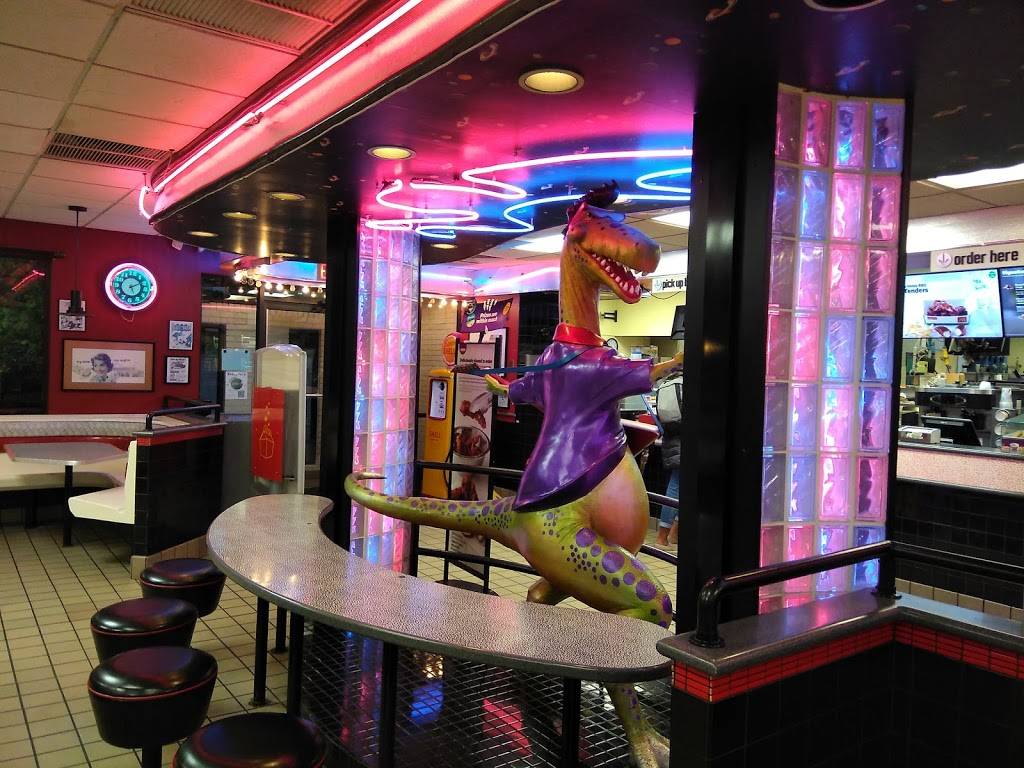 McDonalds | cafe | 1212 W West Maple Rd, Walled Lake, MI 48390, USA | 2486247750 OR +1 248-624-7750