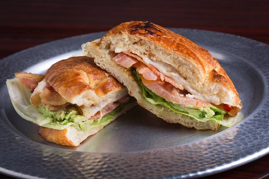 Doughnut District Inc. | cafe | 28601 Marguerite Pkwy A2, Mission Viejo, CA 92692, USA | 9493883737 OR +1 949-388-3737