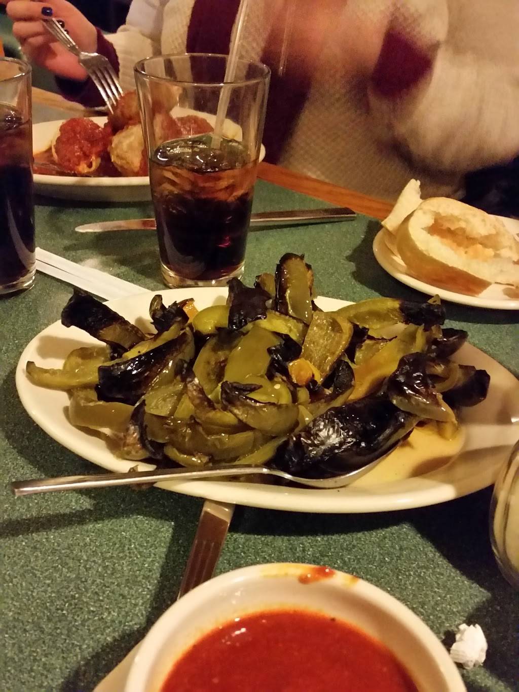 The Venetian Restaurant | restaurant | 909 Broad St, East Weymouth, MA 02189, USA | 7813374363 OR +1 781-337-4363