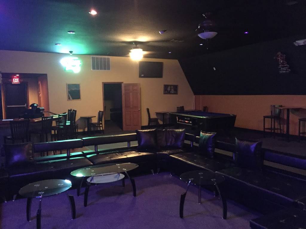 Front Row Live inc. | restaurant | 1833 S Plate St, Kokomo, IN 46902, USA | 7653277475 OR +1 765-327-7475