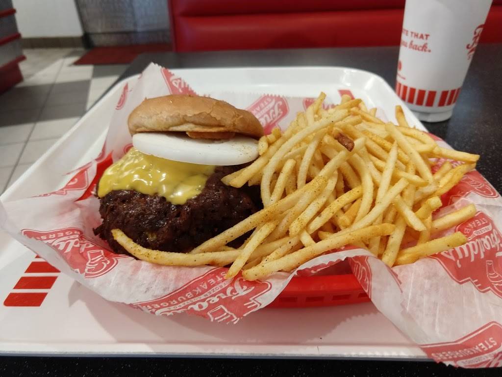 Freddys Frozen Custard & Steakburgers | restaurant | 1111 Dairy Ashford Rd, Houston, TX 77079, USA | 2819209040 OR +1 281-920-9040