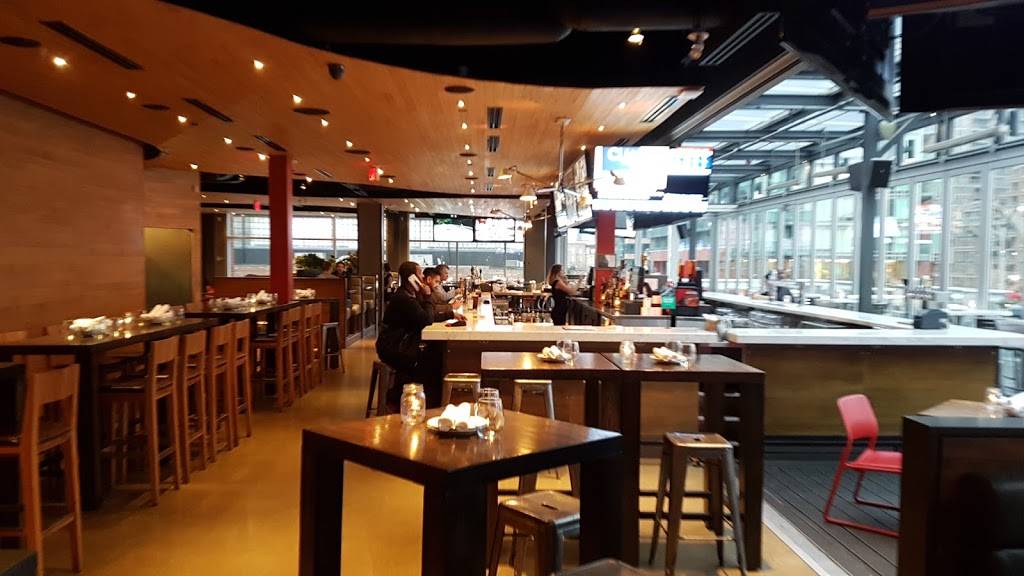 Williams Landing | restaurant | 120 Lynn Williams St, Toronto, ON M6K 3P6, Canada | 6473408008 OR +1 647-340-8008