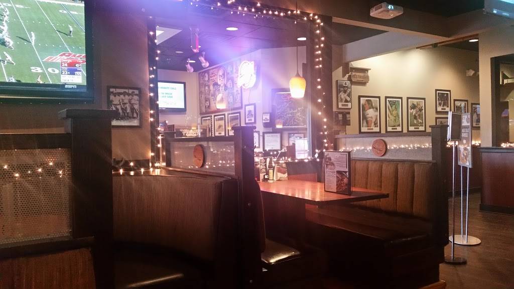 Branns Steakhouse & Grille | restaurant | 5510 28th St SE, Grand Rapids, MI 49512, USA | 6162857800 OR +1 616-285-7800