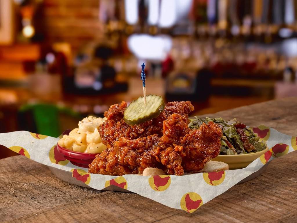 Joella’s Hot Chicken | restaurant | 1225 Veterans Pkwy Ste #700, Clarksville, IN 47129, USA | 8129137555 OR +1 812-913-7555