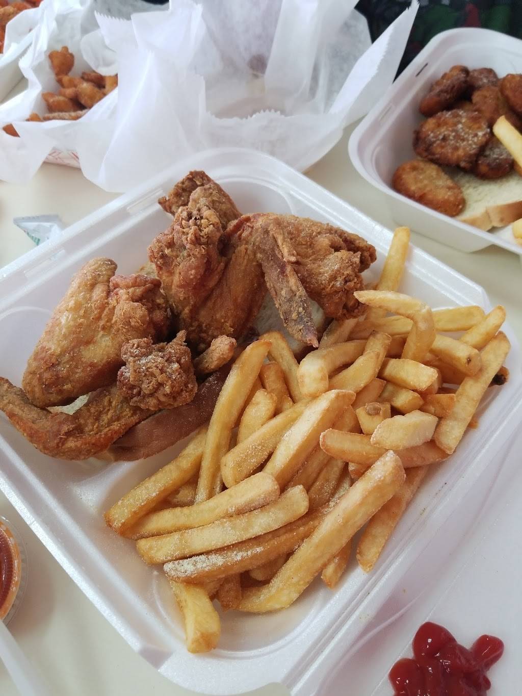 Hooks Fish & Chicken | restaurant | 6201 W Sunrise Blvd, Plantation, FL 33313, USA | 9545848644 OR +1 954-584-8644