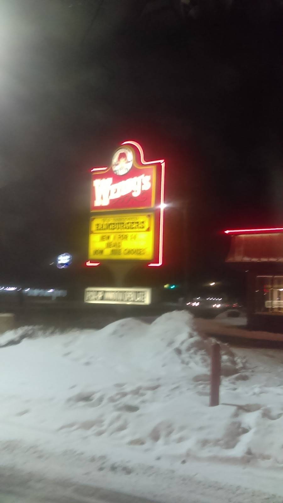 Wendys | restaurant | 5833 East 8 Mile Road, Warren, MI 48091, USA | 5867551940 OR +1 586-755-1940