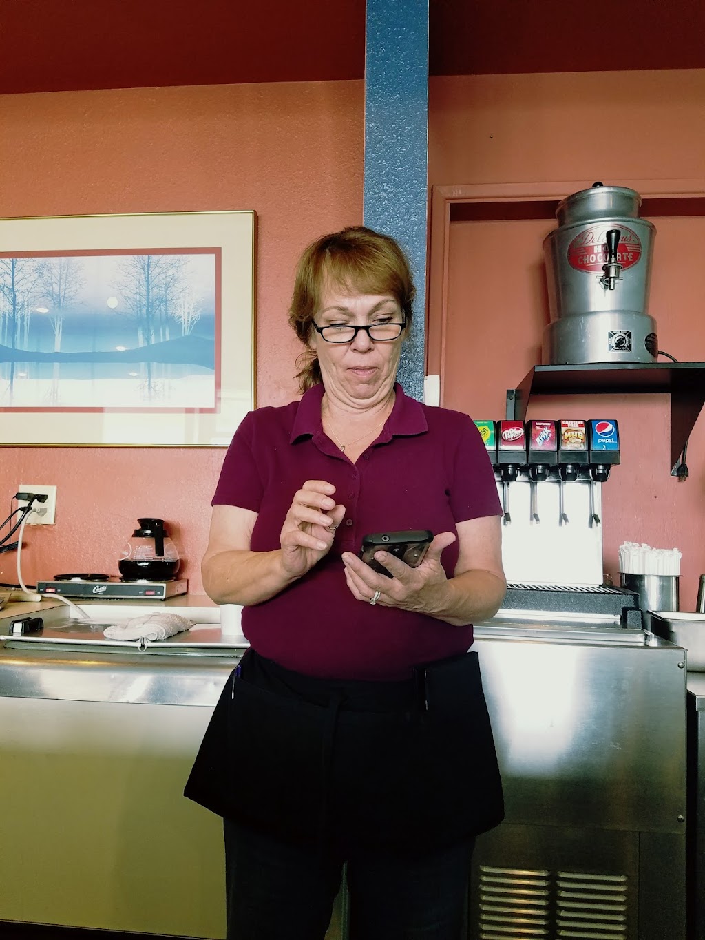 Dolly Vardens Cafe | cafe | 2351 W Main St, Medford, OR 97501, USA | 5417727261 OR +1 541-772-7261