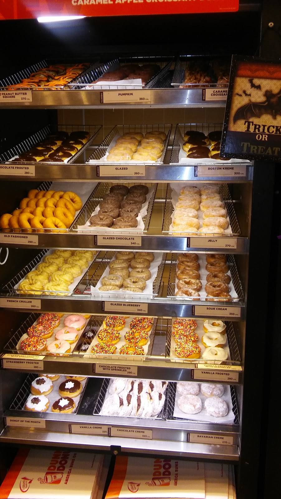 Dunkin | bakery | 105 Mathis Dr, Dickson, TN 37055, USA | 6154462250 OR +1 615-446-2250