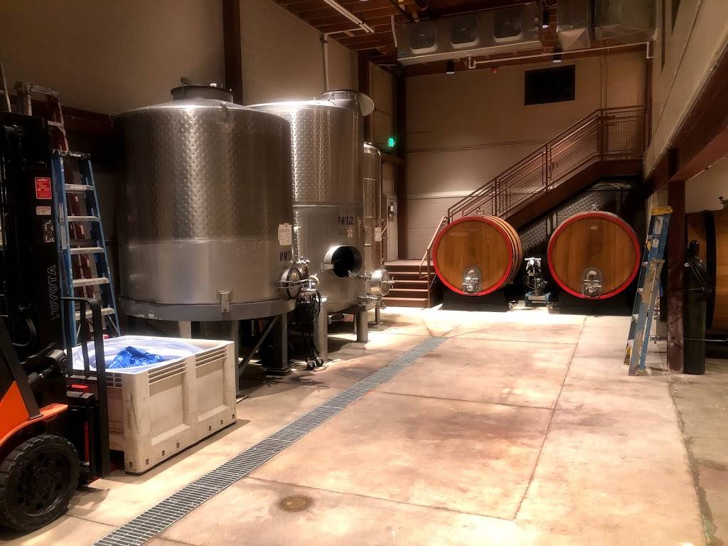 Attimo Wine | restaurant | 2246 Larimer St, Denver, CO 80205, USA | 7202874988 OR +1 720-287-4988