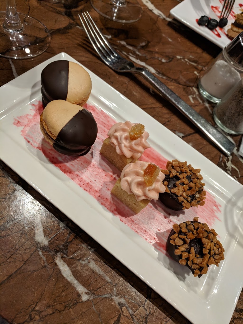 Florian Opera Bistro | restaurant | 20 N Upper Wacker Dr, Chicago, IL 60606, USA | 3124190033 OR +1 312-419-0033