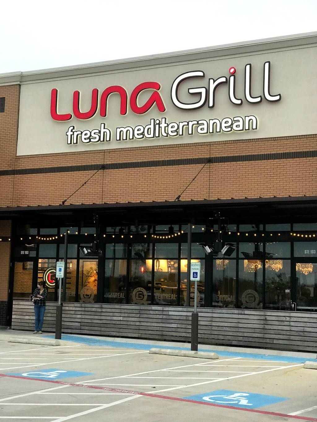 Luna Grill | restaurant | 1571 E Debbie Ln #140, Mansfield, TX 76063, USA | 8177794600 OR +1 817-779-4600