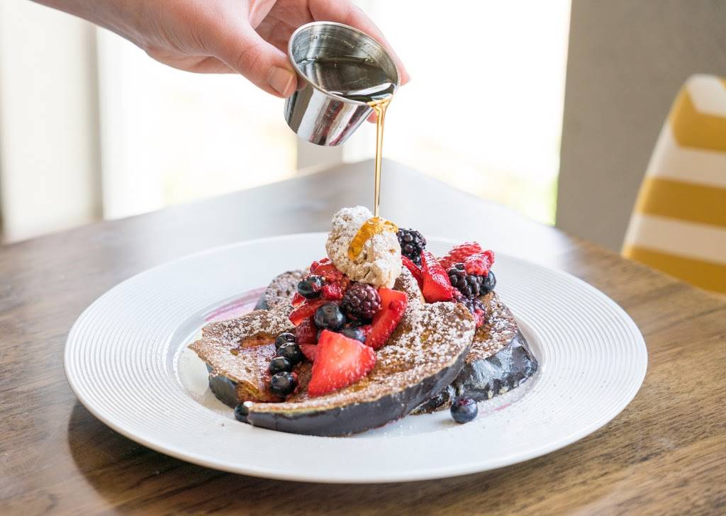 Blonde Restaurant and Bar | restaurant | 601 Cypress St, Pismo Beach, CA 93449, USA | 8052955565 OR +1 805-295-5565