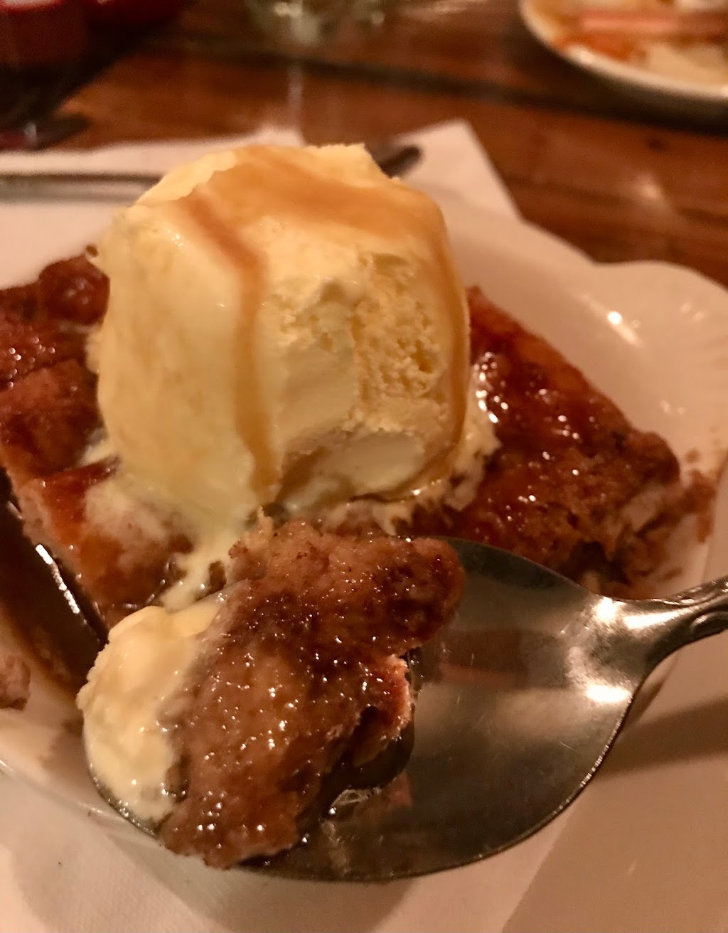 Does Eat Place Of Monroe | restaurant | 300 Washington St, Monroe, LA 71201, USA | 3187377169 OR +1 318-737-7169