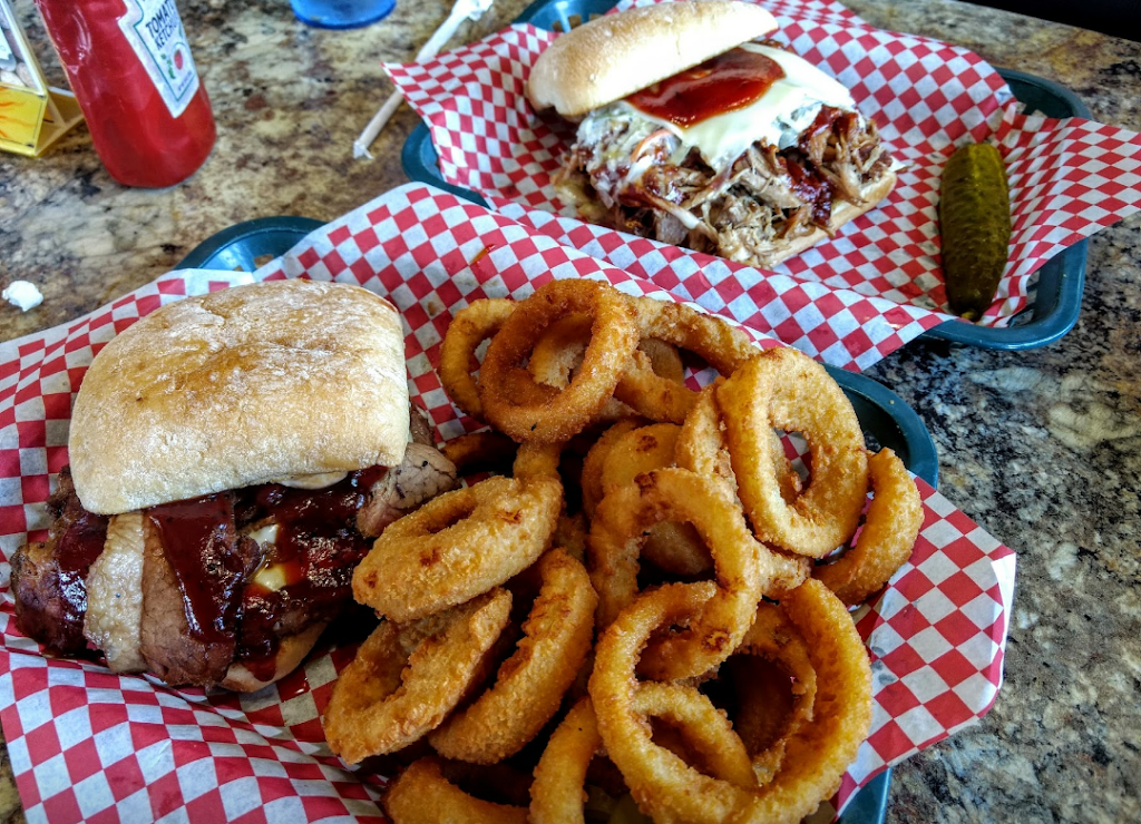 Rough-Cut Grill & Bar | restaurant | 19034 US-169, Milaca, MN 56353, USA | 3209832727 OR +1 320-983-2727