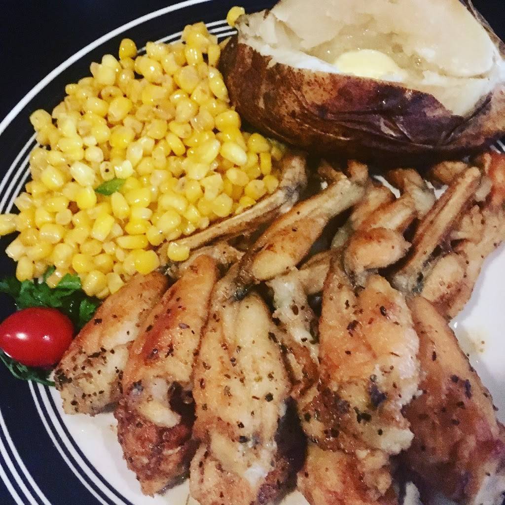 K Cs Clubhouse | restaurant | W3731 Club House Dr, Lake Geneva, WI 53147, USA | 2622035320 OR +1 262-203-5320