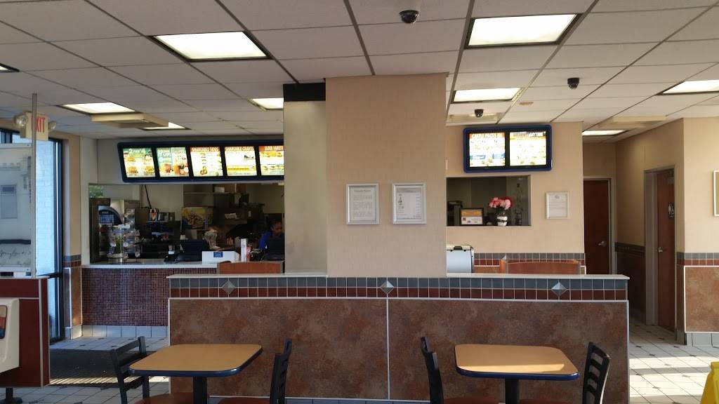 White Castle | restaurant | 4780 Roosevelt Blvd, Middletown, OH 45044, USA | 5134238870 OR +1 513-423-8870