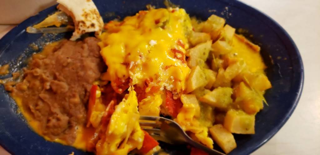 El Mana Mexican Restaurant | restaurant | 6606 S Zarzamora St, San Antonio, TX 78211, USA | 2105921125 OR +1 210-592-1125