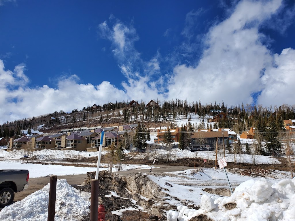 Pizanos Pizzeria | restaurant | 259 Village Way, Brian Head, UT 84719, USA | 4356773341 OR +1 435-677-3341