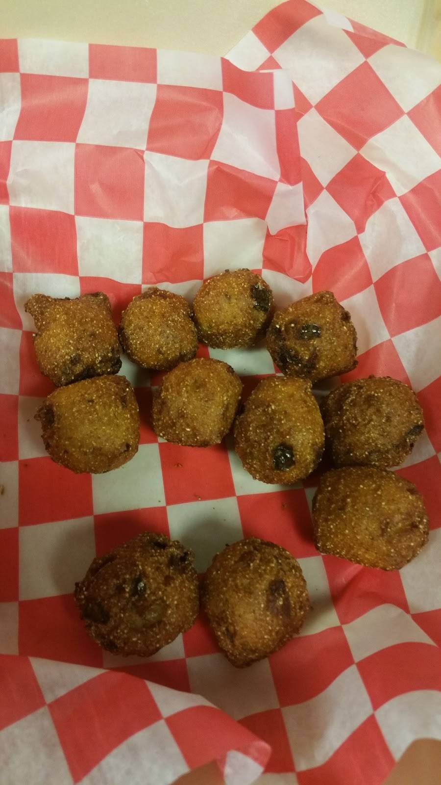 Sams Southern Eatery | restaurant | 1020 W Panola St, Carthage, TX 75633, USA | 9036312111 OR +1 903-631-2111